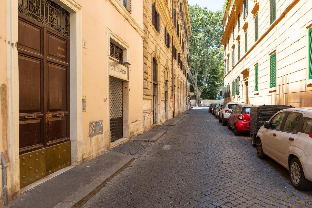Lovely New Attic, Piazza Del Popolo! ローマ エクステリア 写真
